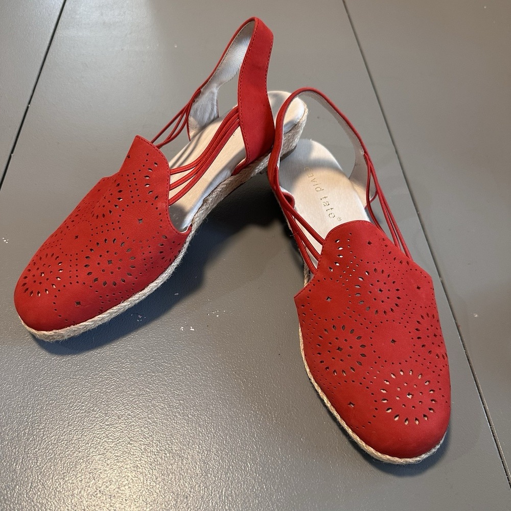 David Tate Zena Women's 9.5M Slip On Sandals Red Leather Laser‎ Cut Out  Upper